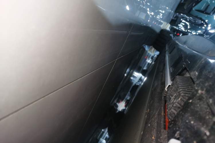 Used Xiaomi Auto SU7 Ultra 2025 Ultra Model Right Side Sill