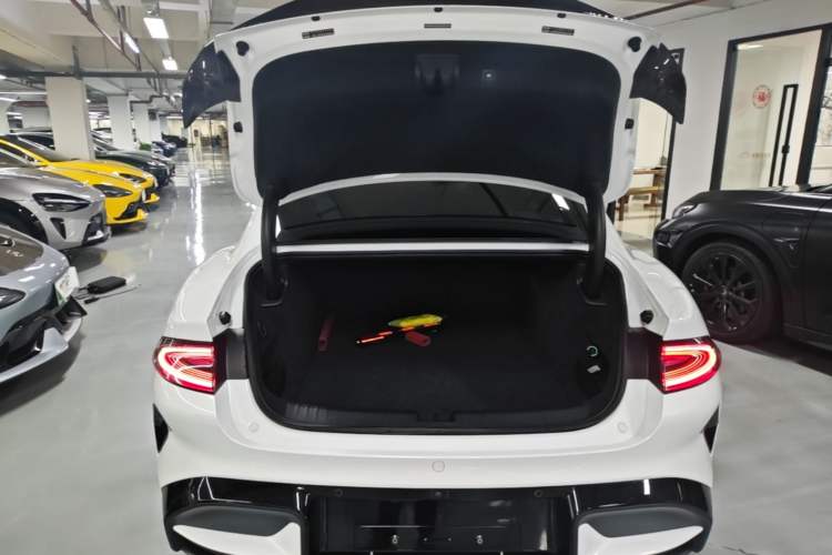 Used Xiaomi Auto SU7 Ultra 2025 Ultra Model Trunk