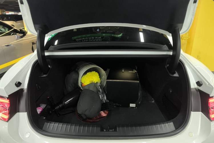 Used Xiaomi Auto SU7 Ultra 2025 Ultra Model Trunk
