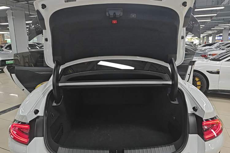 Used Xiaomi Auto SU7 Ultra 2025 Ultra Model Trunk