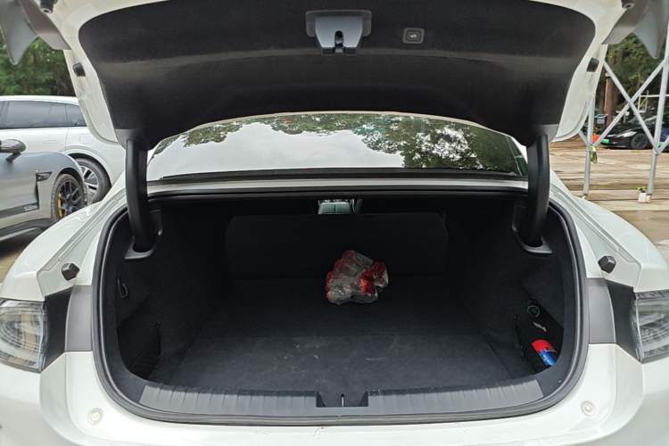 Used Xiaomi Auto SU7 Ultra 2025 Ultra Model Trunk