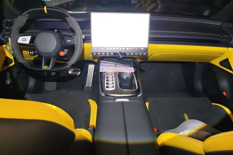 Used Xiaomi Auto SU7 Ultra 2025 Ultra Model Center Console
