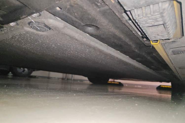 Used Xiaomi Auto SU7 Ultra 2025 Ultra Model Chassis Front Left