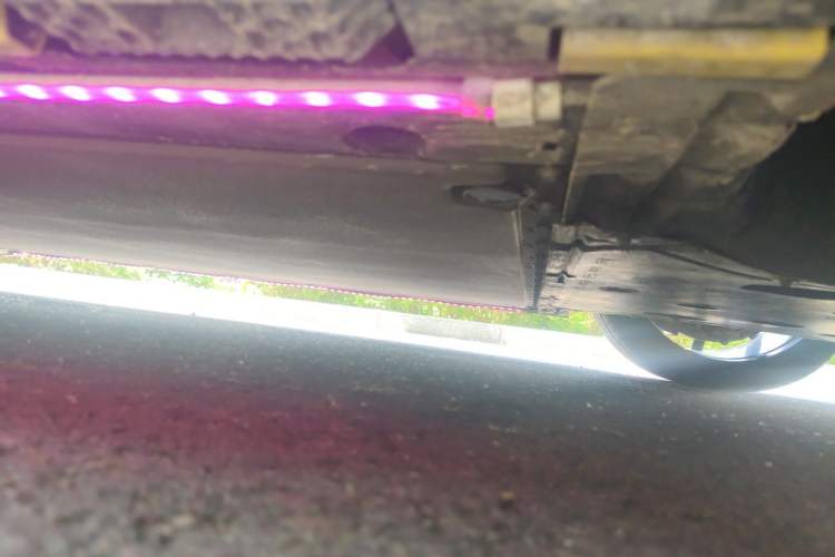 Used Xiaomi Auto SU7 Ultra 2025 Ultra Model Chassis Front Right