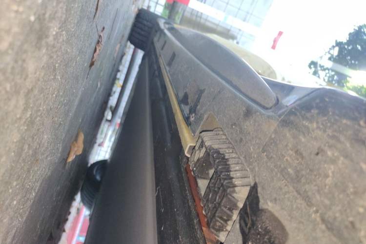 Used Xiaomi Auto SU7 Ultra 2025 Ultra Model Chassis Front Right