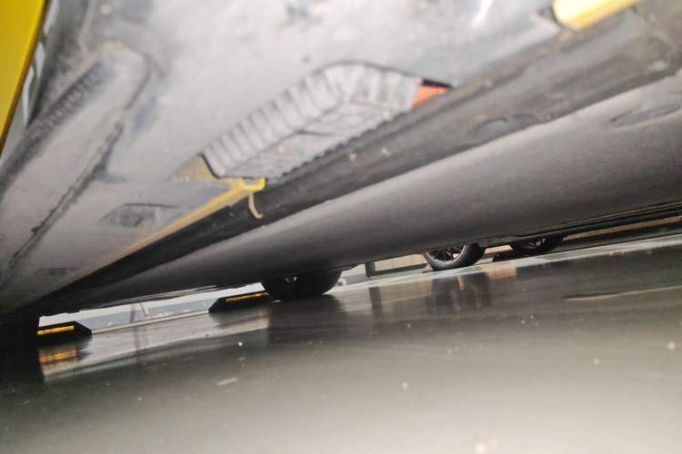 Used Xiaomi Auto SU7 Ultra 2025 Ultra Model Chassis Front Right