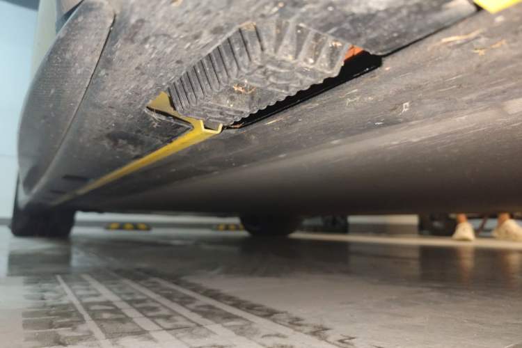 Used Xiaomi Auto SU7 Ultra 2025 Ultra Model Chassis Front Right
