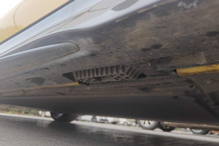Used Xiaomi Auto SU7 Ultra 2025 Ultra Model Chassis Front Right