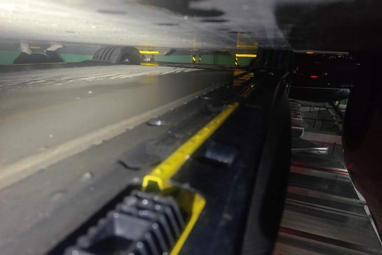 Used Xiaomi Auto SU7 Ultra 2025 Ultra Model Chassis Front Right