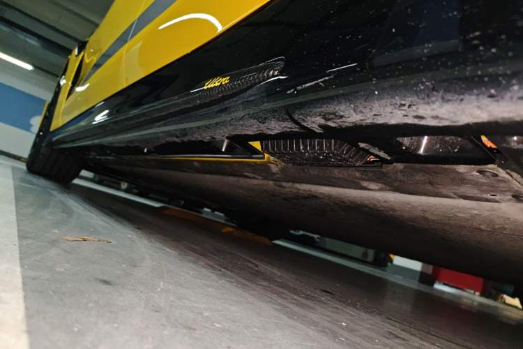 Used Xiaomi Auto SU7 Ultra 2025 Ultra Model Chassis Rear Left