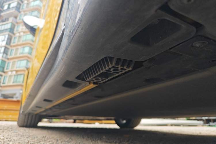 Used Xiaomi Auto SU7 Ultra 2025 Ultra Model Chassis Rear Left