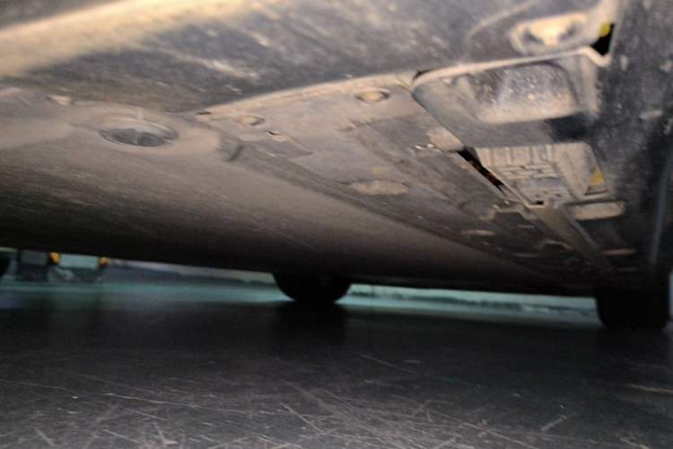 Used Xiaomi Auto SU7 Ultra 2025 Ultra Model Chassis Rear Right