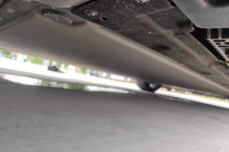 Used Xiaomi Auto SU7 Ultra 2025 Ultra Model Chassis Rear Right