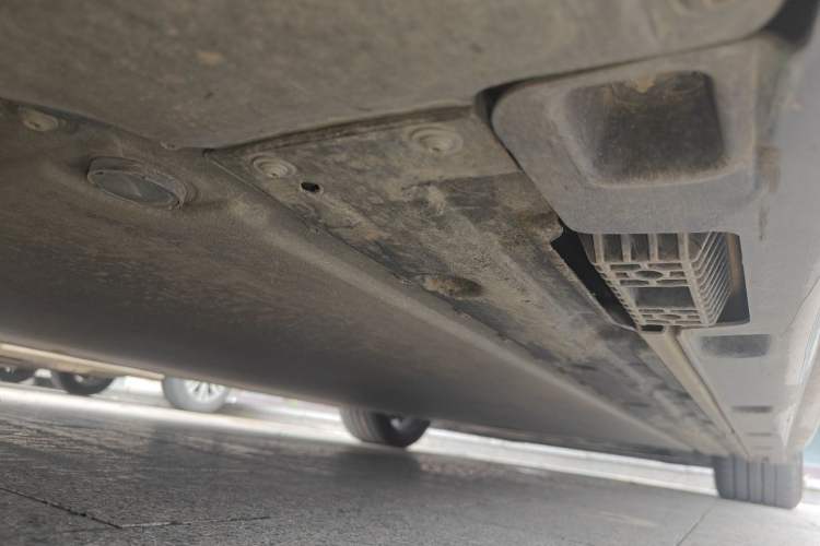 Used Xiaomi Auto SU7 Ultra 2025 Ultra Model Chassis Rear Right