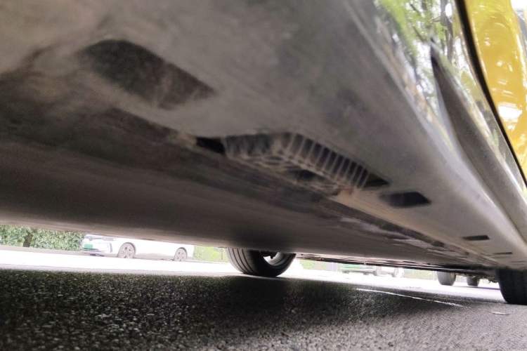 Used Xiaomi Auto SU7 Ultra 2025 Ultra Model Chassis Rear Right