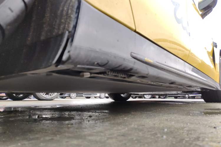 Used Xiaomi Auto SU7 Ultra 2025 Ultra Model Chassis Rear Right