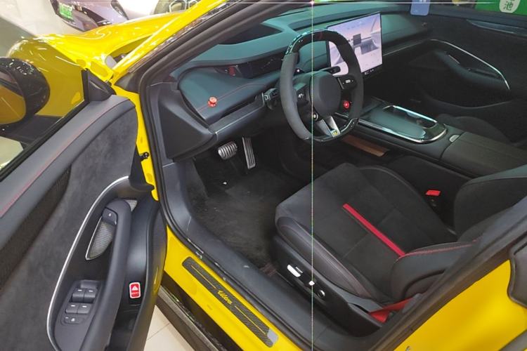 Used Xiaomi Auto SU7 Ultra 2025 Ultra Model Driver Seat