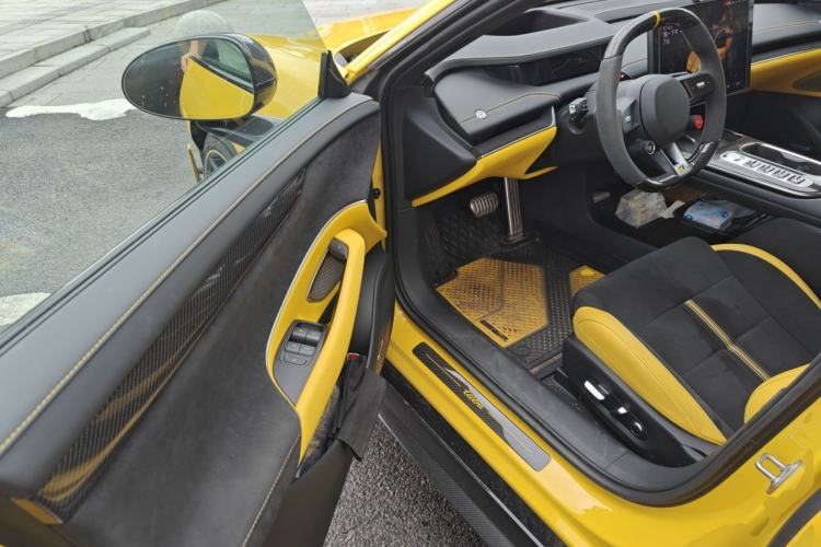 Used Xiaomi Auto SU7 Ultra 2025 Ultra Model Driver Seat
