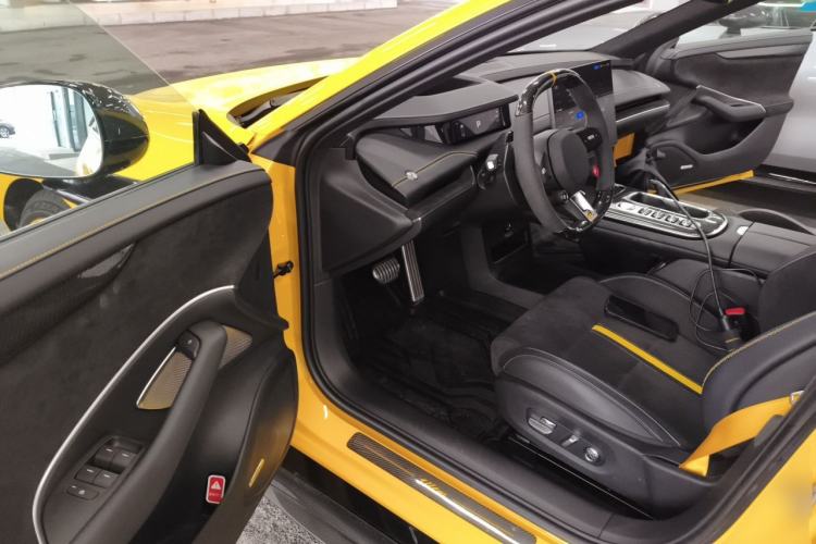 Used Xiaomi Auto SU7 Ultra 2025 Ultra Model Driver Seat