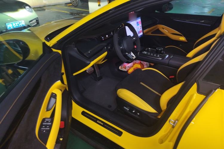 Used Xiaomi Auto SU7 Ultra 2025 Ultra Model Driver Seat