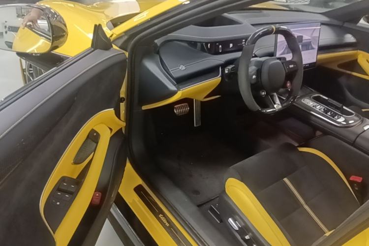 Used Xiaomi Auto SU7 Ultra 2025 Ultra Model Driver Seat
