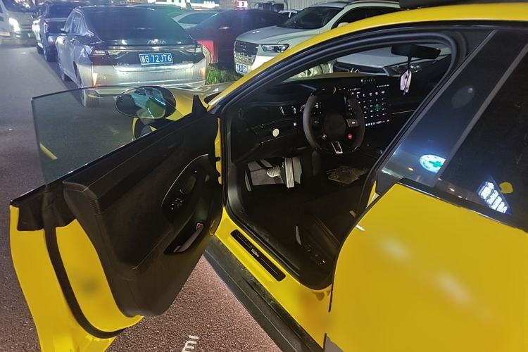 Used Xiaomi Auto SU7 Ultra 2025 Ultra Model Driver Seat