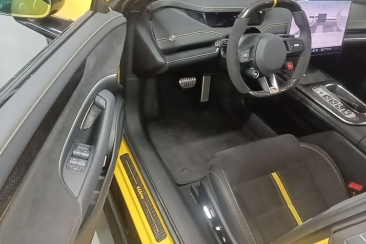 Used Xiaomi Auto SU7 Ultra 2025 Ultra Model Driver Seat