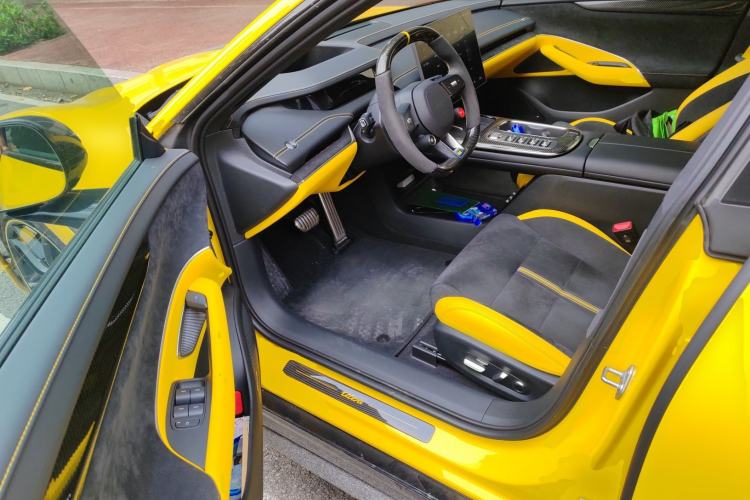 Used Xiaomi Auto SU7 Ultra 2025 Ultra Model Driver Seat