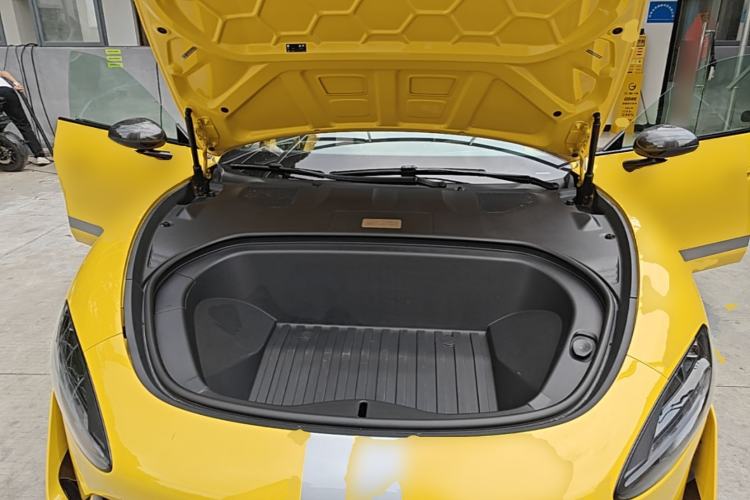 Used Xiaomi Auto SU7 Ultra 2025 Ultra Model Engine Bay