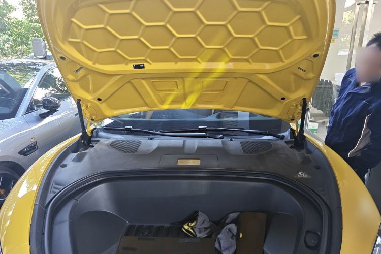 Used Xiaomi Auto SU7 Ultra 2025 Ultra Model Engine Bay