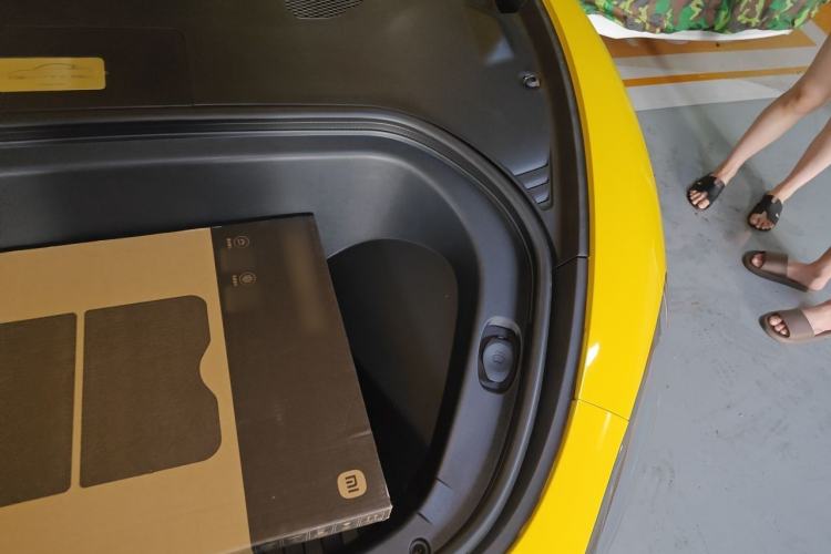 Used Xiaomi Auto SU7 Ultra 2025 Ultra Model Engine Bay Left