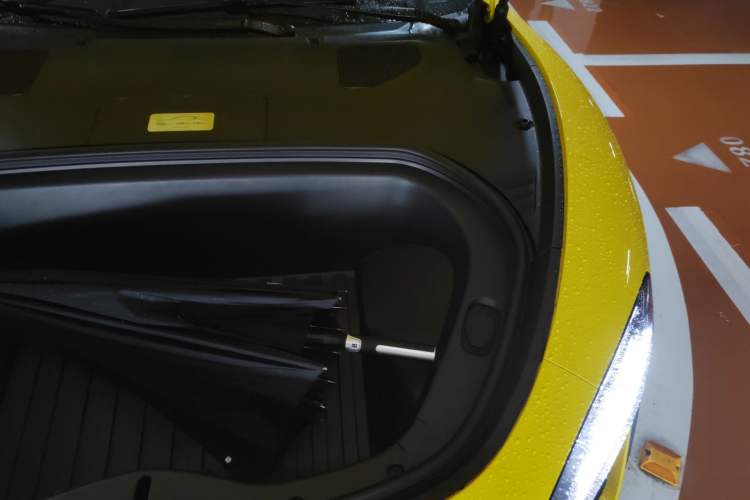 Used Xiaomi Auto SU7 Ultra 2025 Ultra Model Engine Bay Left