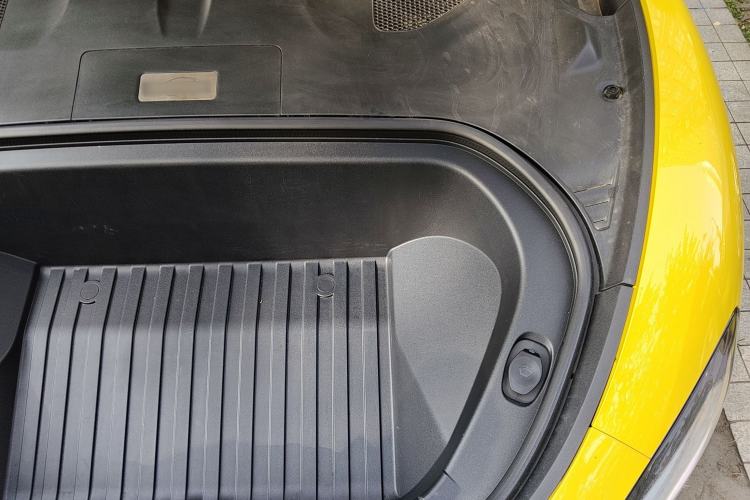 Used Xiaomi Auto SU7 Ultra 2025 Ultra Model Engine Bay Left