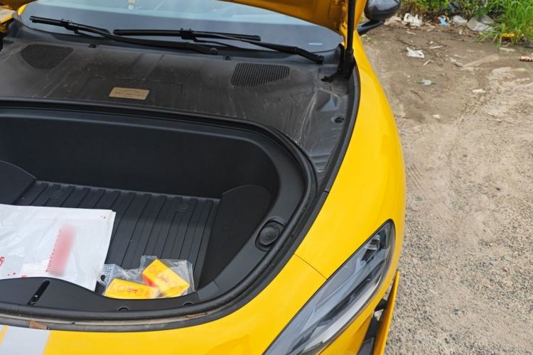 Used Xiaomi Auto SU7 Ultra 2025 Ultra Model Engine Bay Left