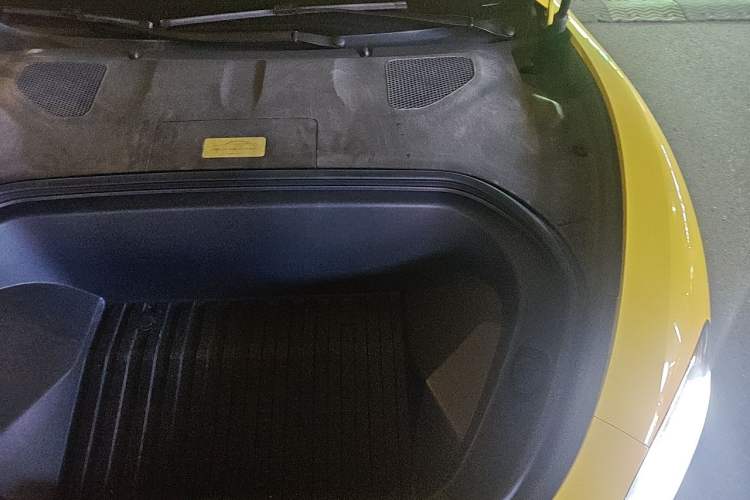 Used Xiaomi Auto SU7 Ultra 2025 Ultra Model Engine Bay Left