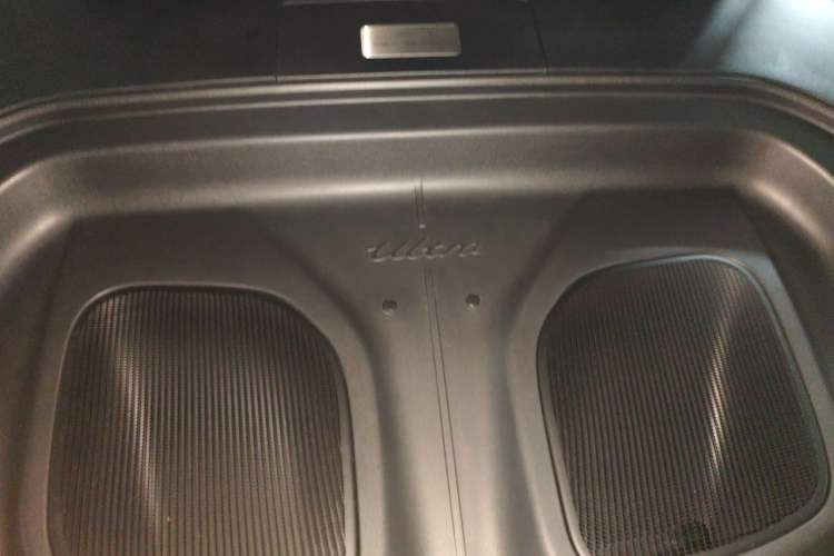 Used Xiaomi Auto SU7 Ultra 2025 Ultra Model Engine Bay