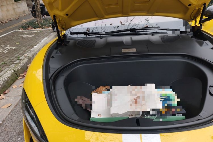 Used Xiaomi Auto SU7 Ultra 2025 Ultra Model Engine Bay Right