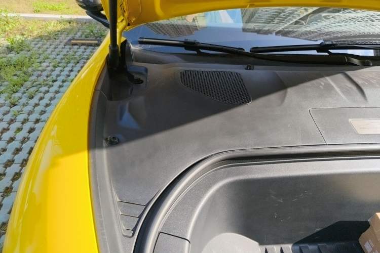 Used Xiaomi Auto SU7 Ultra 2025 Ultra Model Engine Bay Right