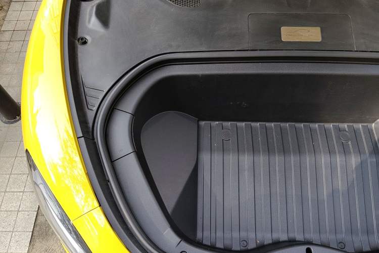 Used Xiaomi Auto SU7 Ultra 2025 Ultra Model Engine Bay Right