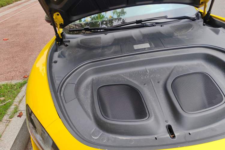 Used Xiaomi Auto SU7 Ultra 2025 Ultra Model Engine Bay Right