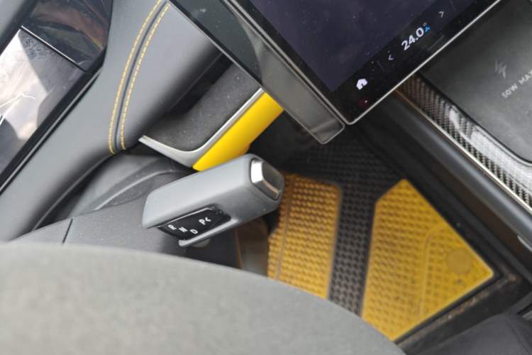 Used Xiaomi Auto SU7 Ultra 2025 Ultra Model Gear Lever
