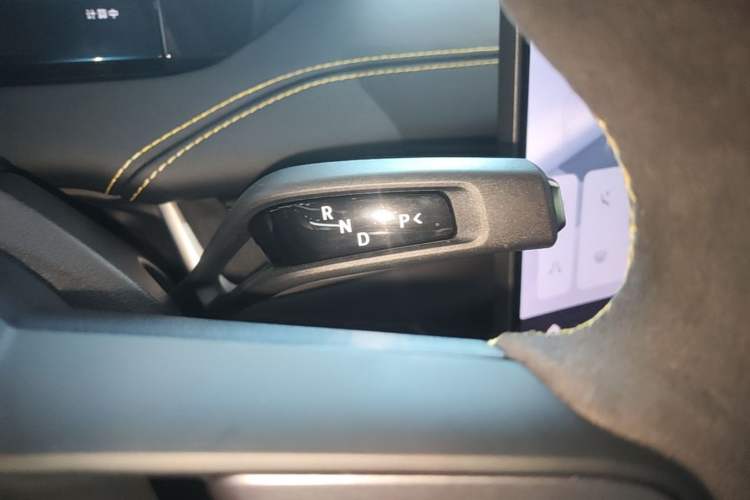 Used Xiaomi Auto SU7 Ultra 2025 Ultra Model Gear Lever