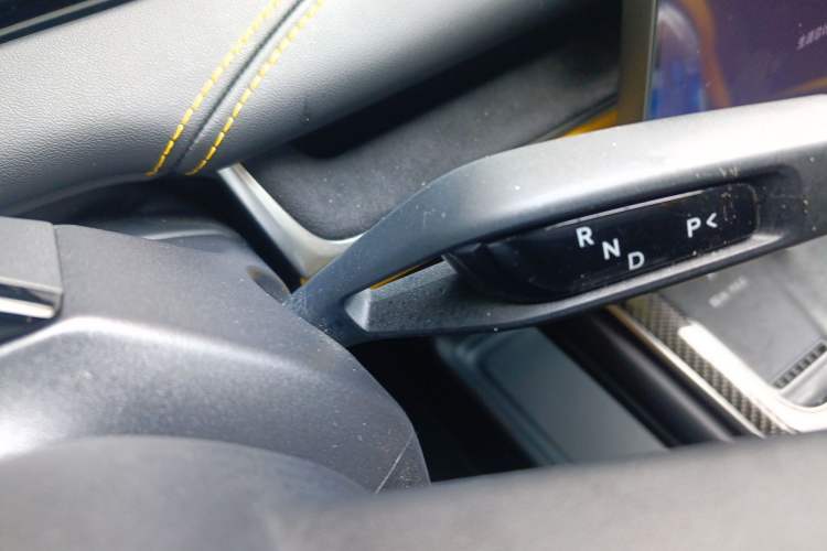 Used Xiaomi Auto SU7 Ultra 2025 Ultra Model Gear Lever