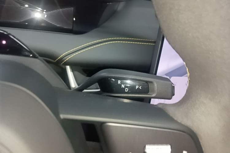 Used Xiaomi Auto SU7 Ultra 2025 Ultra Model Gear Lever
