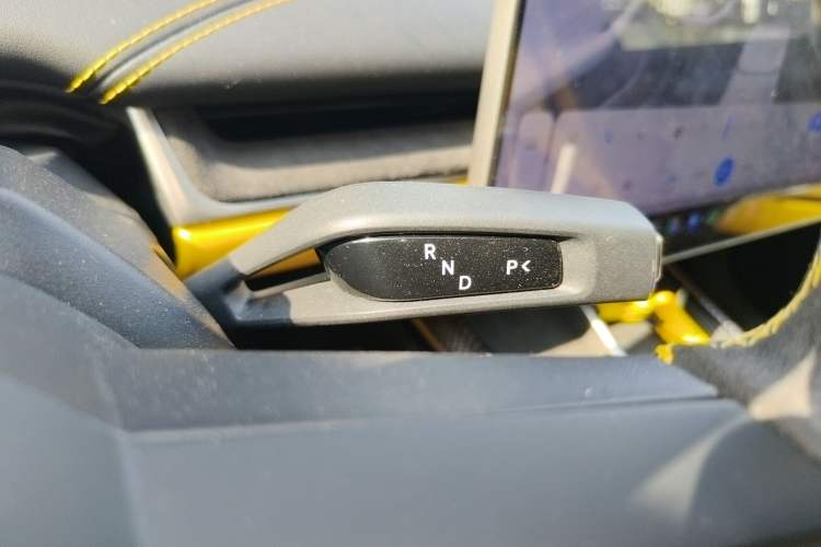 Used Xiaomi Auto SU7 Ultra 2025 Ultra Model Gear Lever