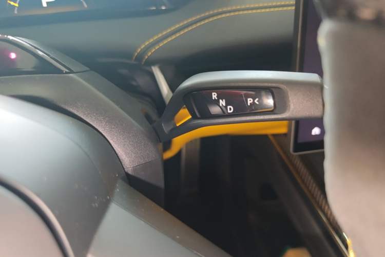 Used Xiaomi Auto SU7 Ultra 2025 Ultra Model Gear Lever