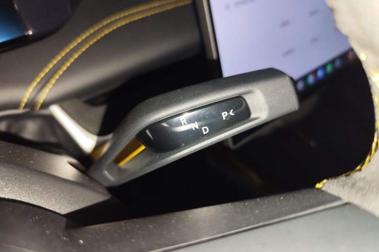 Used Xiaomi Auto SU7 Ultra 2025 Ultra Model Gear Lever