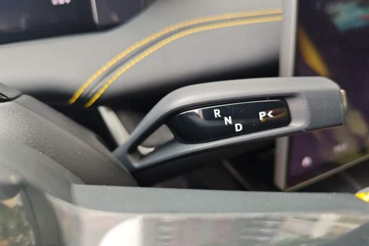 Used Xiaomi Auto SU7 Ultra 2025 Ultra Model Gear Lever