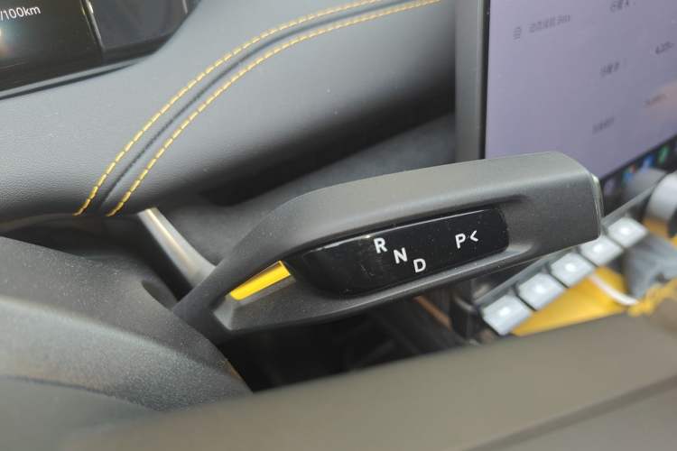 Used Xiaomi Auto SU7 Ultra 2025 Ultra Model Gear Lever
