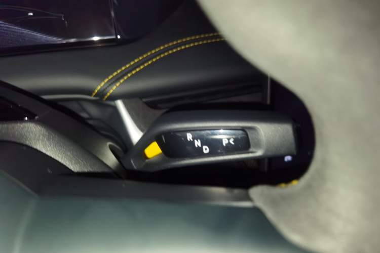 Used Xiaomi Auto SU7 Ultra 2025 Ultra Model Gear Lever